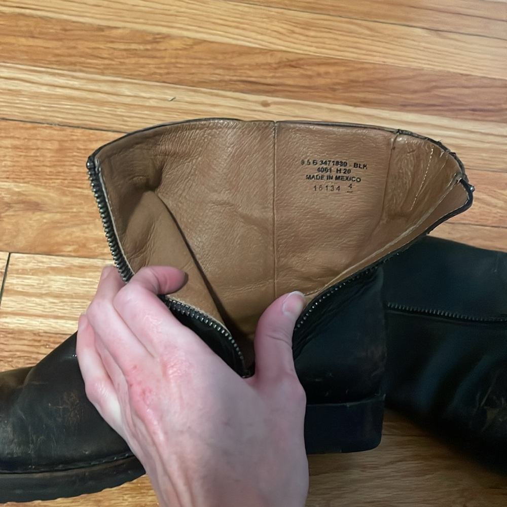 FRYE Veronica Inside Zip Antiqued Black Boots - Picture 6 of 8